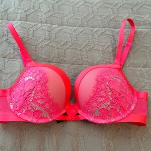 Victorias Secret Very Sexy Lace Pink Push Up Bra 32C